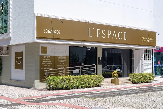 Fachada de entrada do Centro de Estética Cissa